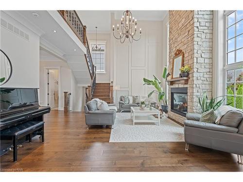 1107 Balfour Street, Fenwick, ON - Indoor Photo Showing Living Room With Fireplace