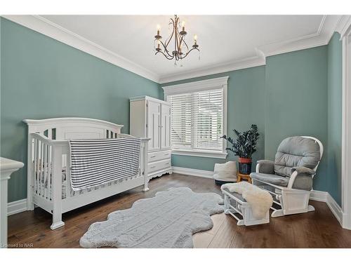 1107 Balfour Street, Fenwick, ON - Indoor Photo Showing Bedroom