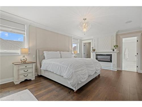 1107 Balfour Street, Fenwick, ON - Indoor Photo Showing Bedroom