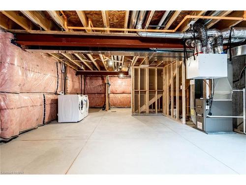 1-121A Moffatt Street, St. Catharines, ON - Indoor Photo Showing Basement