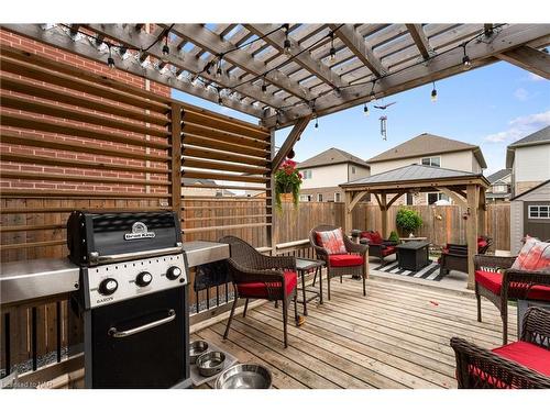 10 Harmony Way, Thorold, ON - Outdoor With Deck Patio Veranda With Exterior