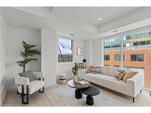 1 Bedroom-57 Carlisle Street, St. Catharines, ON - Indoor Photo Showing Living Room