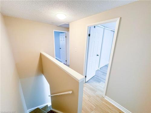 10-75 Ventura Drive, St. Catharines, ON - Indoor Photo Showing Other Room