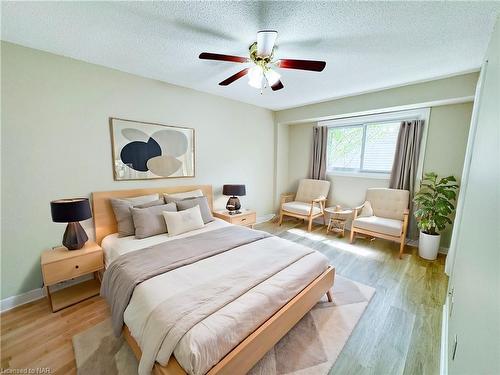 10-75 Ventura Drive, St. Catharines, ON - Indoor Photo Showing Bedroom