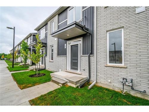 2-121A Moffatt Street, St. Catharines, ON - Outdoor