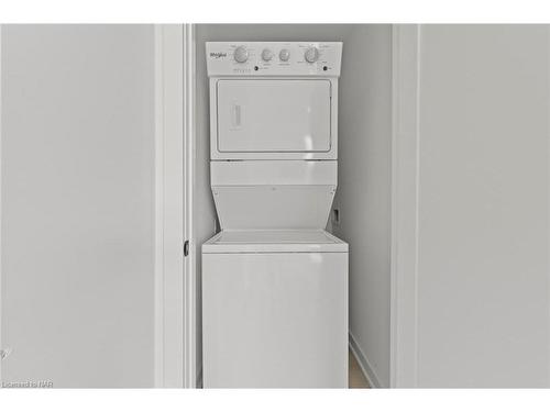 2 Bedroom-57 Carlisle Street, St. Catharines, ON - Indoor Photo Showing Laundry Room