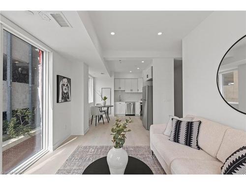 2 Bedroom-57 Carlisle Street, St. Catharines, ON - Indoor Photo Showing Living Room