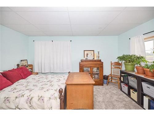 64478 Side Road 44, Wellandport, ON - Indoor Photo Showing Bedroom