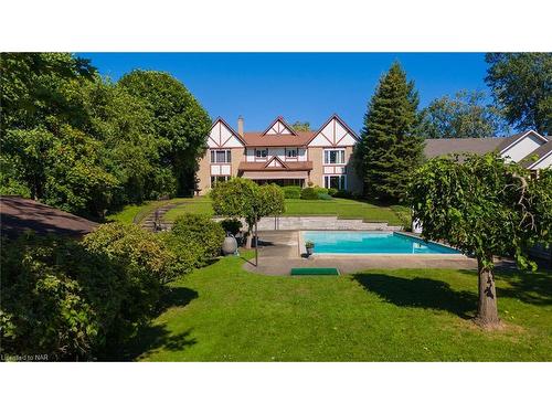 140 Lakeshore Road, Fort Erie, ON - Outdoor With In Ground Pool