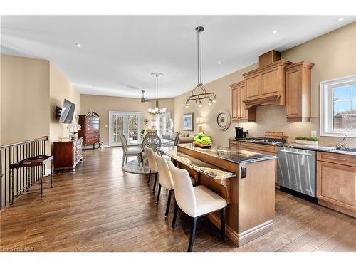 43-3232 Montrose Road, Niagara Falls, ON - Indoor Photo Showing Kitchen