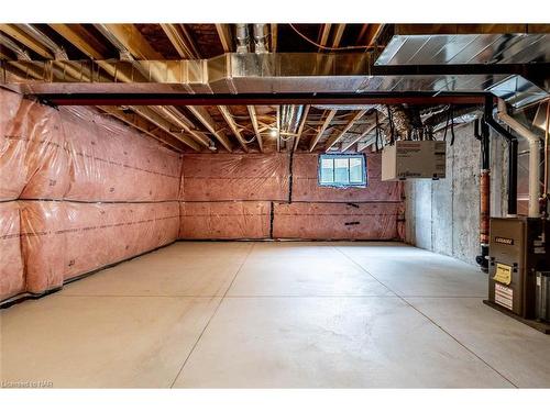 3-121A Moffatt Street, St. Catharines, ON - Indoor Photo Showing Basement