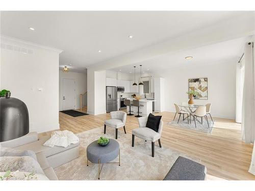 39 Alicia Crescent, Thorold, ON - Indoor Photo Showing Living Room