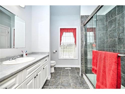 3772 Canborough Road, Lincoln, ON - Indoor Photo Showing Bathroom