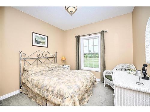 3772 Canborough Road, Fenwick, ON - Indoor Photo Showing Bedroom