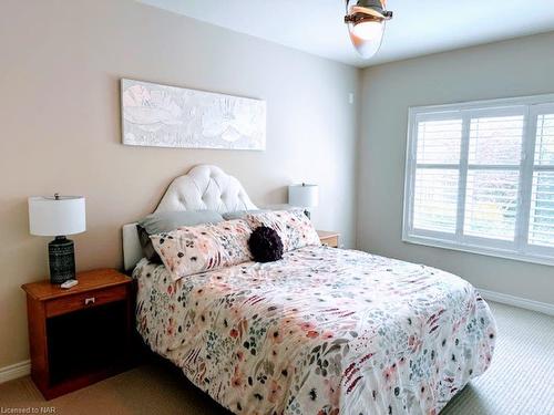 16 Trent Court, St. Catharines, ON - Indoor Photo Showing Bedroom