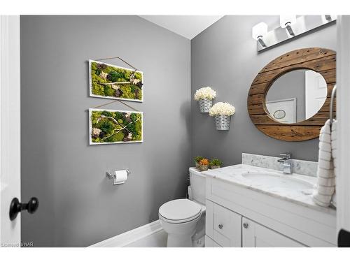 6108 Mountainside Street, Niagara Falls, ON - Indoor Photo Showing Bathroom