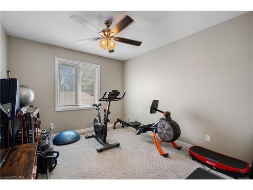 6108 Mountainside Street, Niagara Falls, ON - Indoor Photo Showing Gym Room