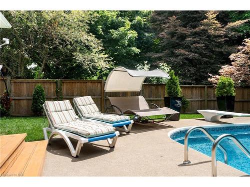 6108 Mountainside Street, Niagara Falls, ON - Outdoor With In Ground Pool With Deck Patio Veranda With Backyard