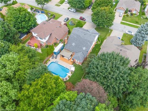 6108 Mountainside Street, Niagara Falls, ON - Outdoor With In Ground Pool With View