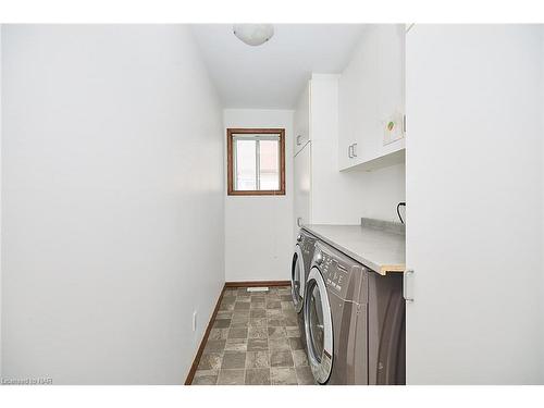 68 Churchill Street, St. Catharines, ON - Indoor Photo Showing Laundry Room