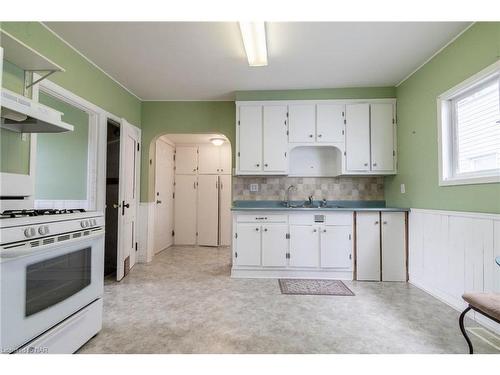 50 Elizabeth Street, Port Colborne, ON - Indoor Photo Showing Kitchen With Double Sink