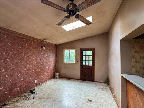 108 Borden Avenue, Port Colborne, ON - Indoor Photo Showing Other Room