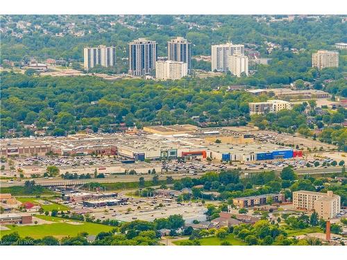 B-90 Ormond Street N, Thorold, ON - Outdoor With View