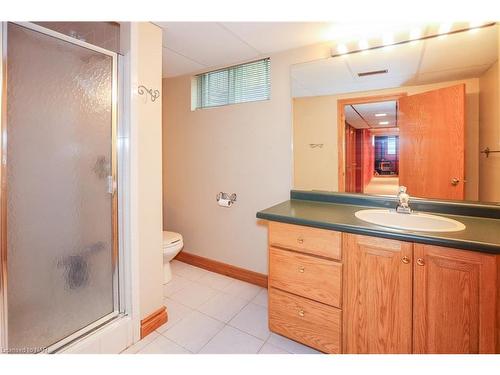 20 Settlers Court, Niagara-On-The-Lake, ON - Indoor Photo Showing Bathroom