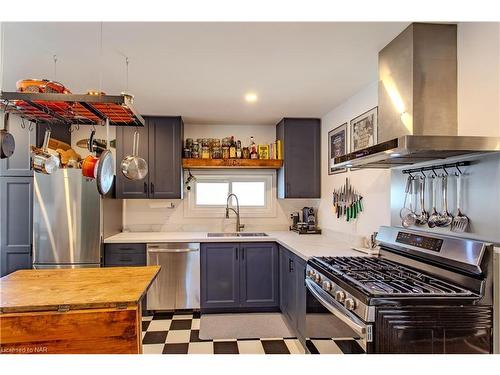 3912 Rebstock Road, Crystal Beach, ON - Indoor Photo Showing Kitchen With Upgraded Kitchen