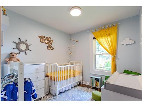 3912 Rebstock Road, Crystal Beach, ON - Indoor Photo Showing Bedroom