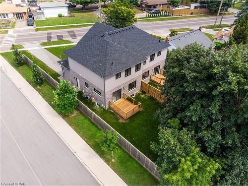 B-427 Vine Street, St. Catharines, ON - Outdoor With View