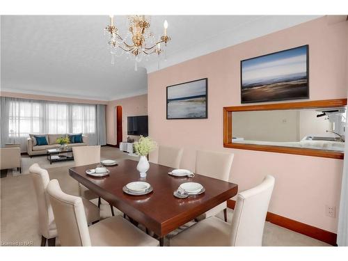 13 Draper Drive, St. Catharines, ON - Indoor Photo Showing Dining Room