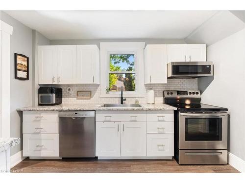 141 Princess Street, Port Colborne, ON - Indoor Photo Showing Kitchen