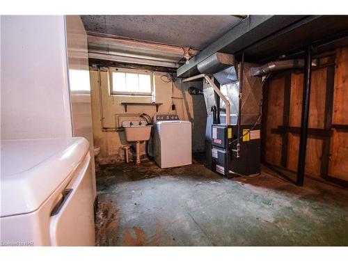 5 Alice Street, St. Catharines, ON - Indoor Photo Showing Basement