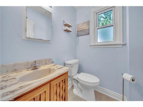 89 Ambleside Drive Sw, Brampton, ON - Indoor Photo Showing Bathroom