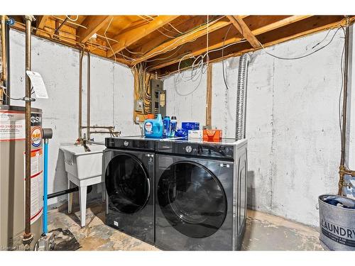 6262 Johnson Drive, Niagara Falls, ON - Indoor Photo Showing Laundry Room