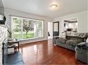 2206 Stevensville Road, Stevensville, ON  - Indoor Photo Showing Living Room 