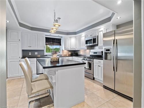 2206 Stevensville Road, Stevensville, ON - Indoor Photo Showing Kitchen With Upgraded Kitchen