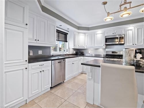 2206 Stevensville Road, Stevensville, ON - Indoor Photo Showing Kitchen