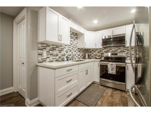 62-3232 Montrose Road, Niagara Falls, ON - Indoor Photo Showing Kitchen With Upgraded Kitchen