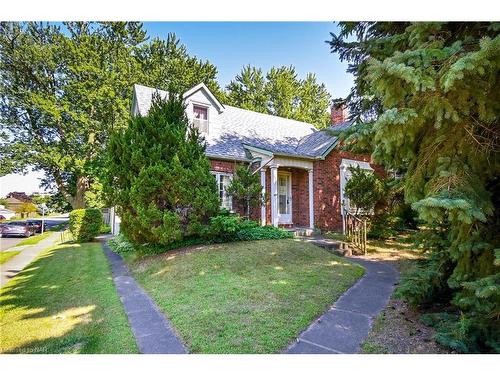 5740 Drummond Road, Niagara Falls, ON - Outdoor