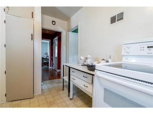 5740 Drummond Road, Niagara Falls, ON - Indoor Photo Showing Laundry Room