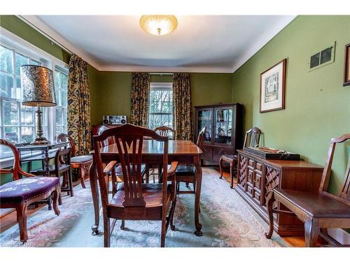 5740 Drummond Road, Niagara Falls, ON - Indoor Photo Showing Dining Room