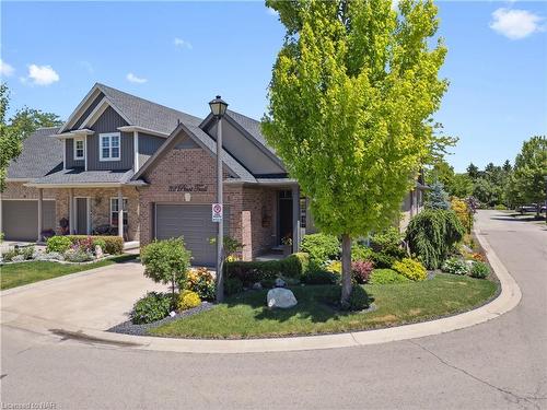 32 Pinot Trail, Niagara-On-The-Lake, ON - Outdoor With Facade