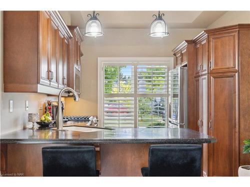 32 Pinot Trail, Niagara-On-The-Lake, ON - Indoor Photo Showing Kitchen