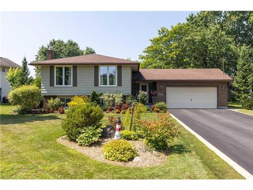 2495 Coral Avenue, Stevensville, ON - Outdoor With Facade