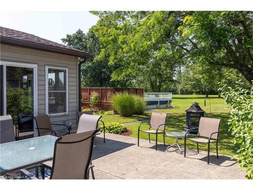 2495 Coral Avenue, Stevensville, ON - Outdoor With Deck Patio Veranda