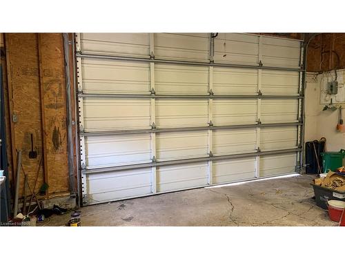 2891 Chippawa Road, Port Colborne, ON - Indoor Photo Showing Garage