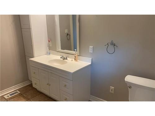 2891 Chippawa Road, Port Colborne, ON - Indoor Photo Showing Bathroom