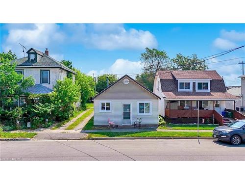 237 Mitchell Street, Port Colborne, ON - Outdoor With Facade